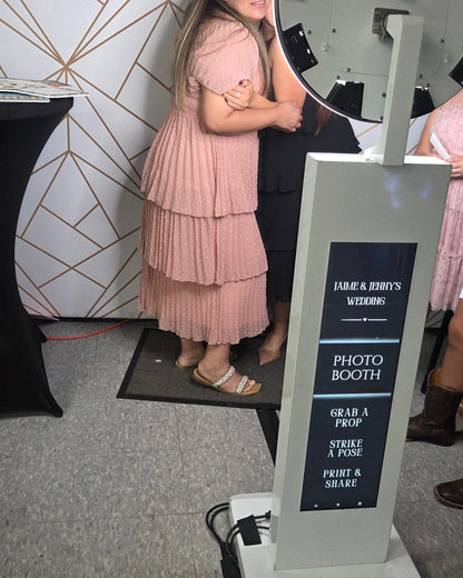 Premium Photo Booth Reservation (Hourly)