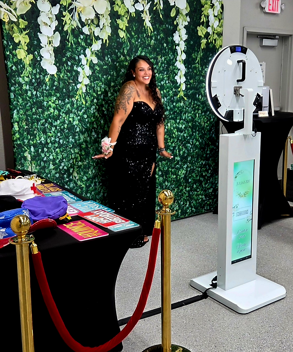 Birthday/Quinceañera Booth